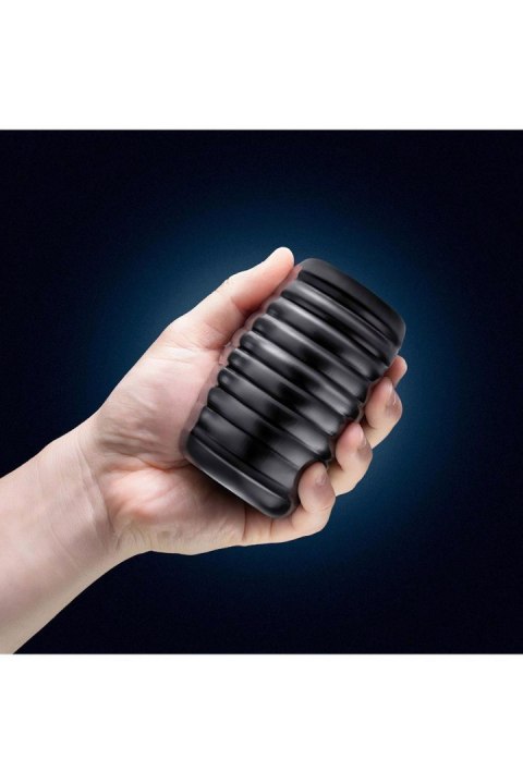 RIZE GRASP SELF-LUBRICATING STROKER BLACK RIZE GRASP SELF-LUBRICATING STROKER BLACK