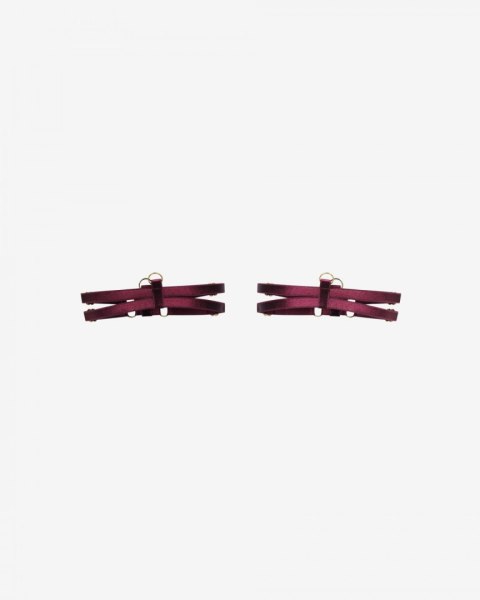 Detal elastycznej gumy o szerokości 10 mm.