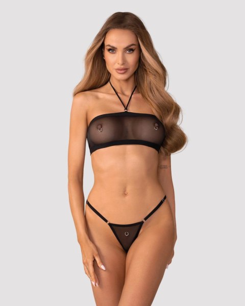 Modelka w minimalistycznym komplecie bielizny Obsessive Orinelle.