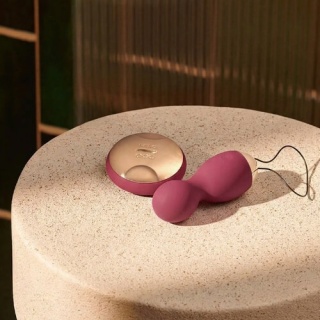 LELO HULA Beads Deep Rose – Wibrujące i Rotujące Kulki z Pilotem SenseMotion