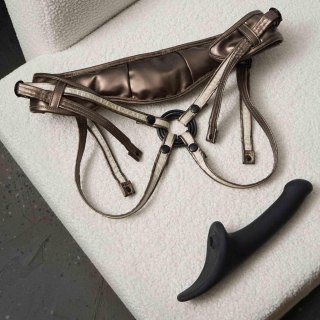 Strap-On-Me Multi Orgasm Dildo M - Półrealistyczne Wibrujące Dildo z Pilotem BLACK